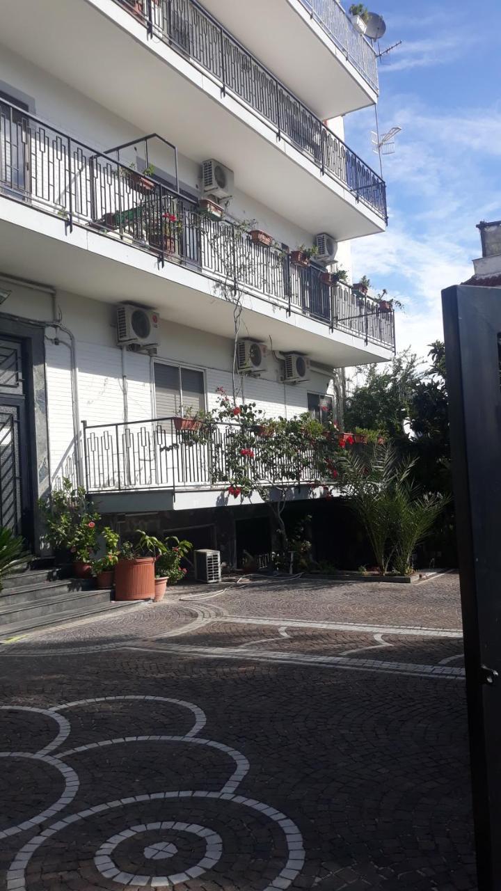 B&B Arena Pompéi Extérieur photo